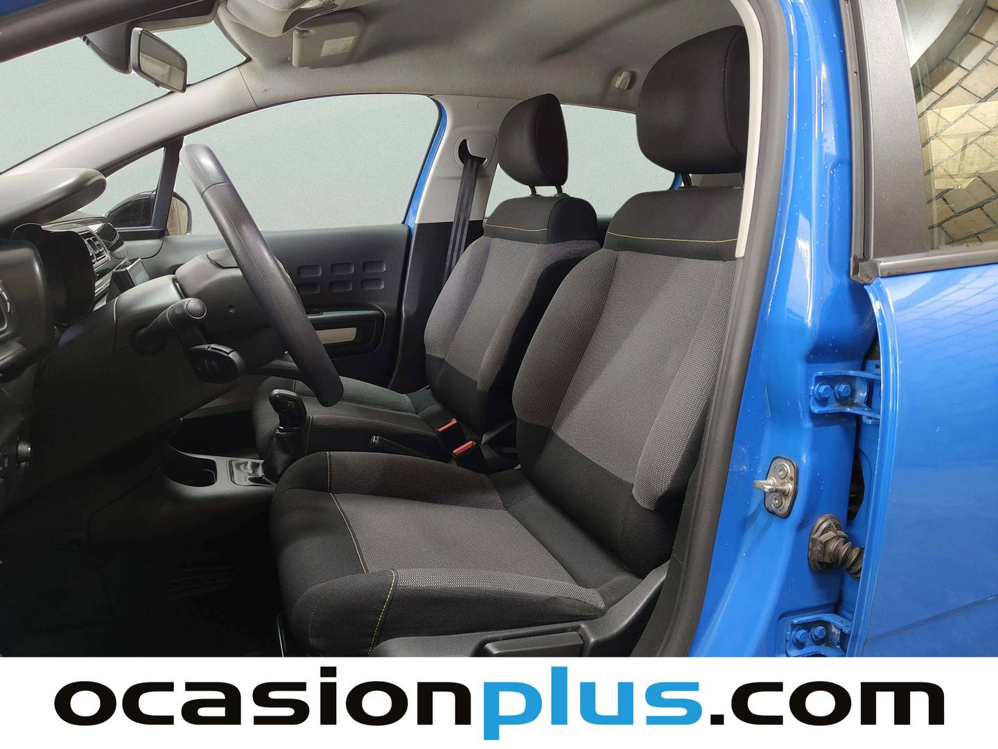 Foto asientos delanteros Citroën C3 Citroën C3 PureTech 82 Feel (83 CV)