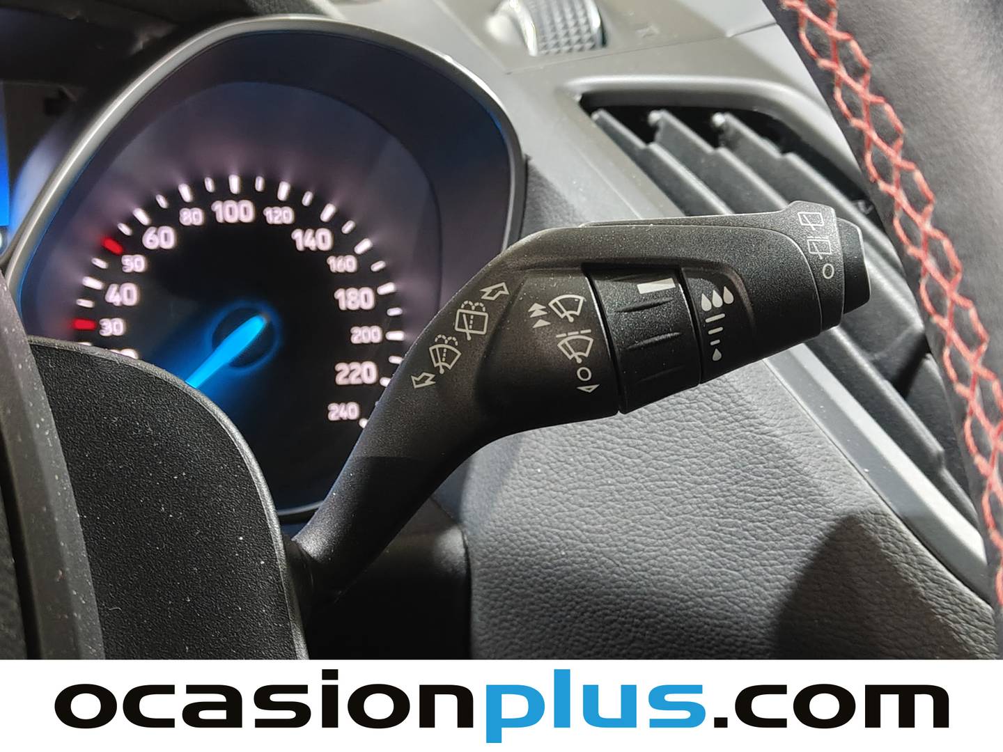 Foto Ford Kuga Ford Kuga 1.5 EcoBoost S&S ST-Line 4x4 Auto (180 CV)