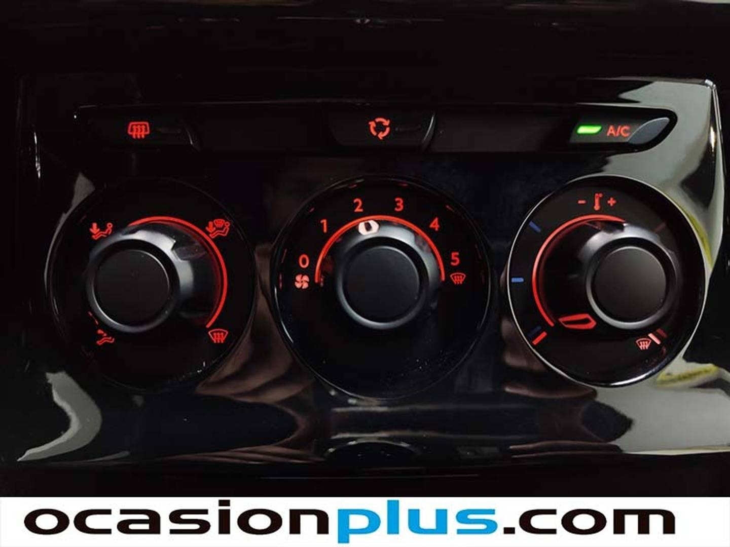 Foto DS DS 3 DS DS3 PureTech 82 Desire (82 CV)