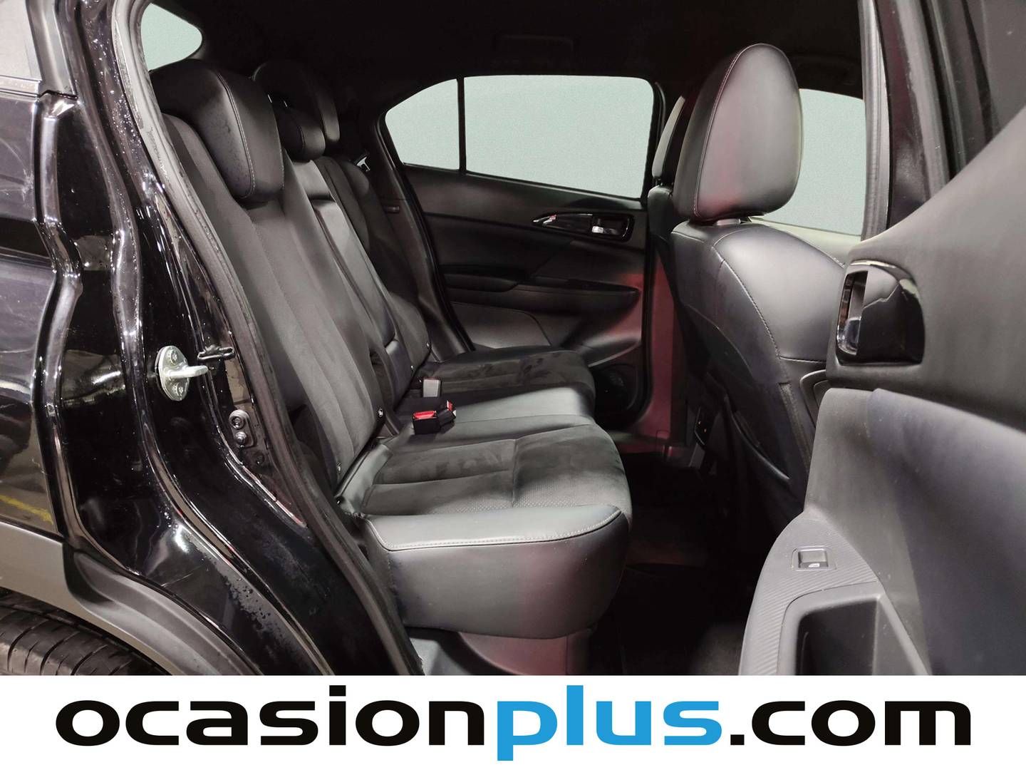 Foto Mitsubishi Eclipse Cross Mitsubishi Eclipse Cross 2.4 PHEV Kaiteki 4WD Auto (188 CV)