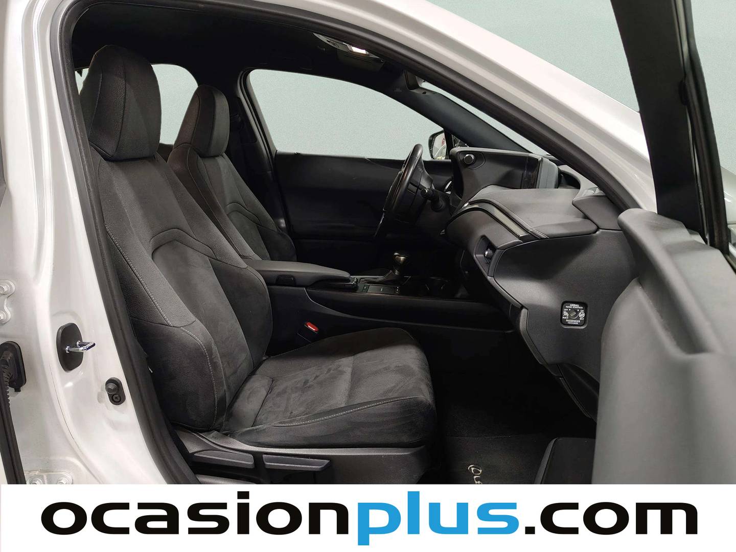 Lexus UX Lexus UX 250h Business 2WD (184 CV) híbrido