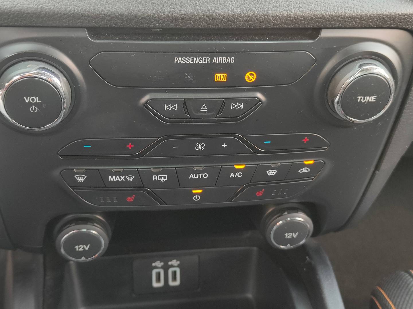 Paquetes del Ford Ranger Ford Ranger Pickup 2.0 TDCI Doble Cabina Wildtrack 4x4 AT (213 CV)