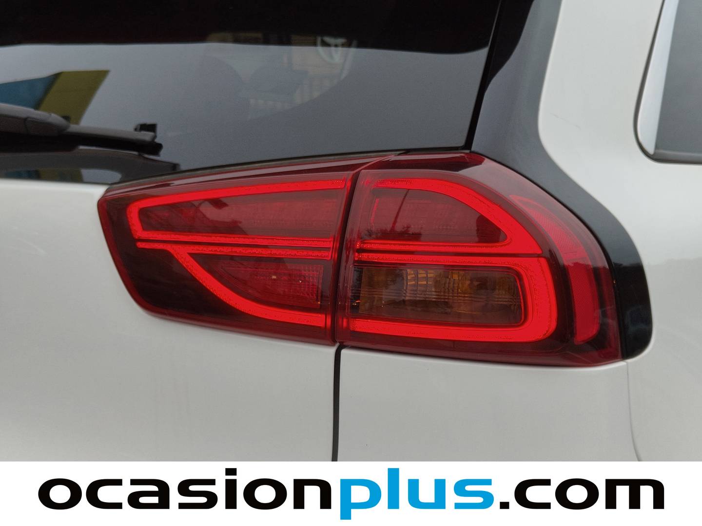 Foto KIA Niro Kia Niro 1.6 GDi PHEV Híbrido Emotion (141 CV)