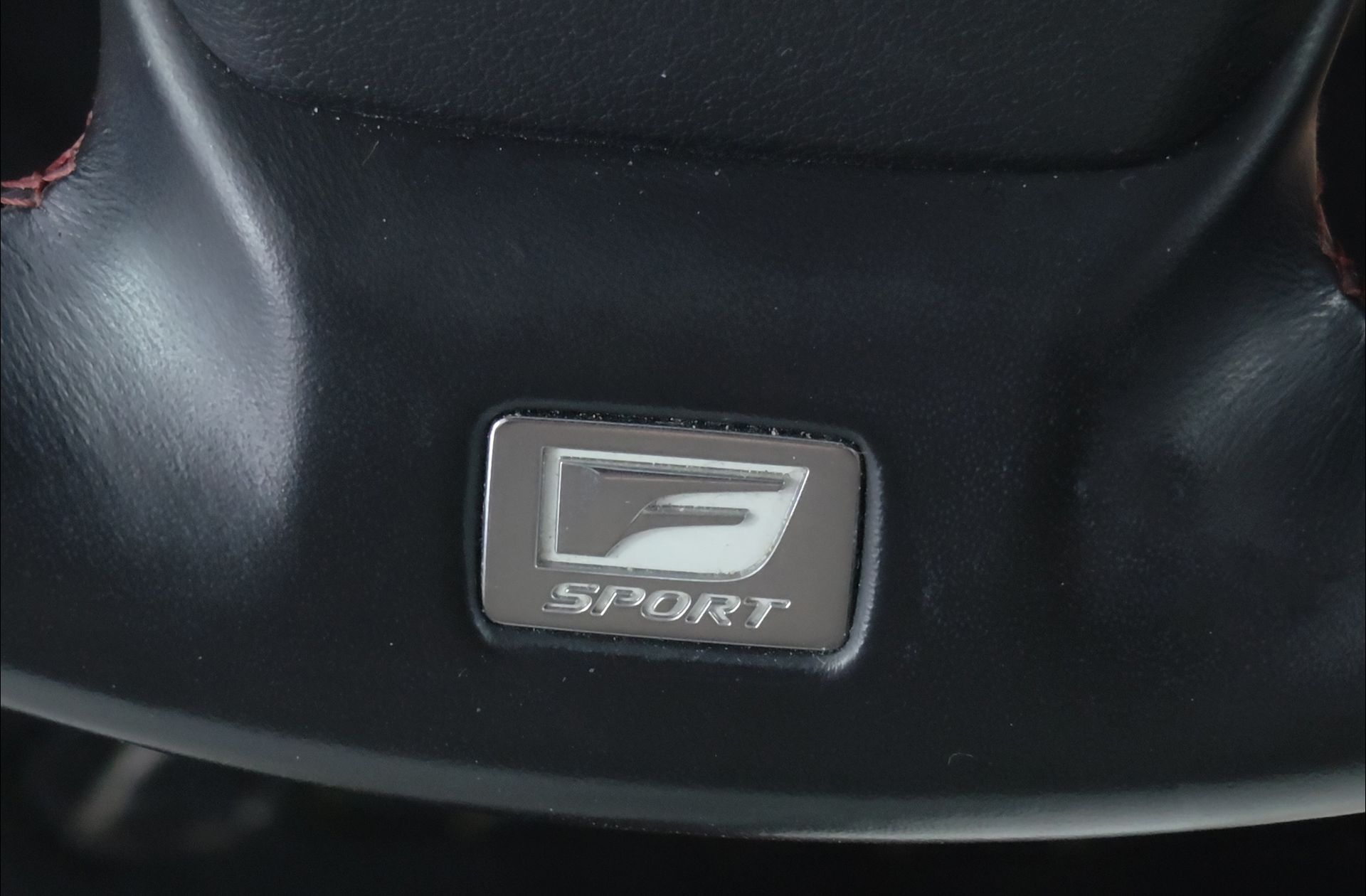Lexus UX 250h F Sport - foto 5