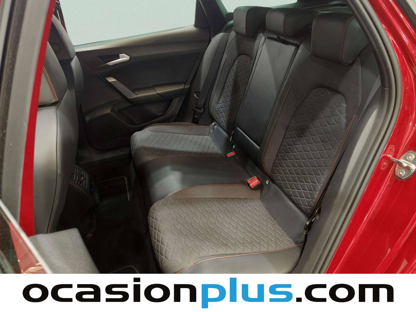 Foto asientos traseros Seat León Seat León ST 1.5 eTSI S&S FR DSG (150 CV)