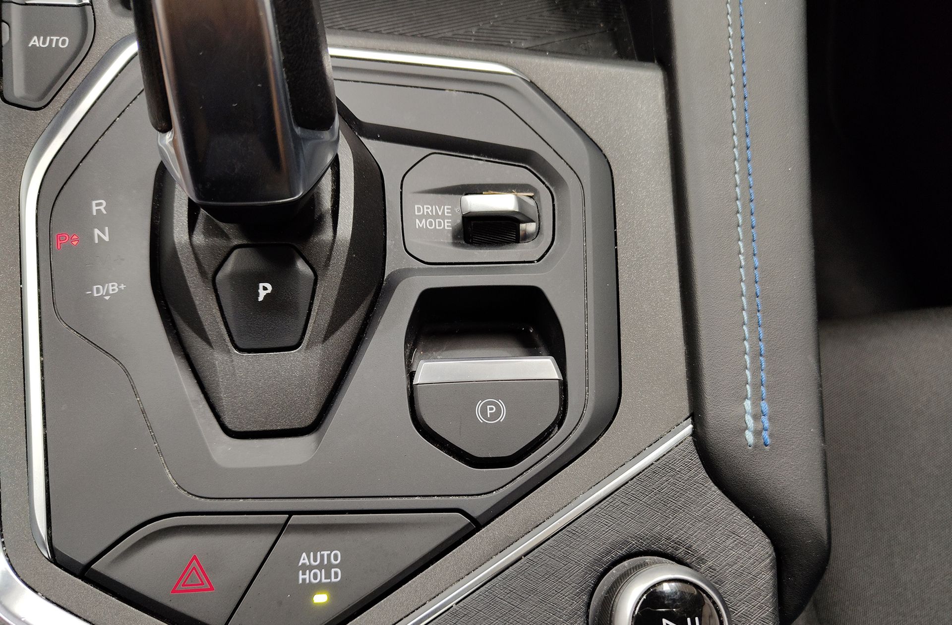 Lynk & Co 01 1.5 PHEV - foto 37