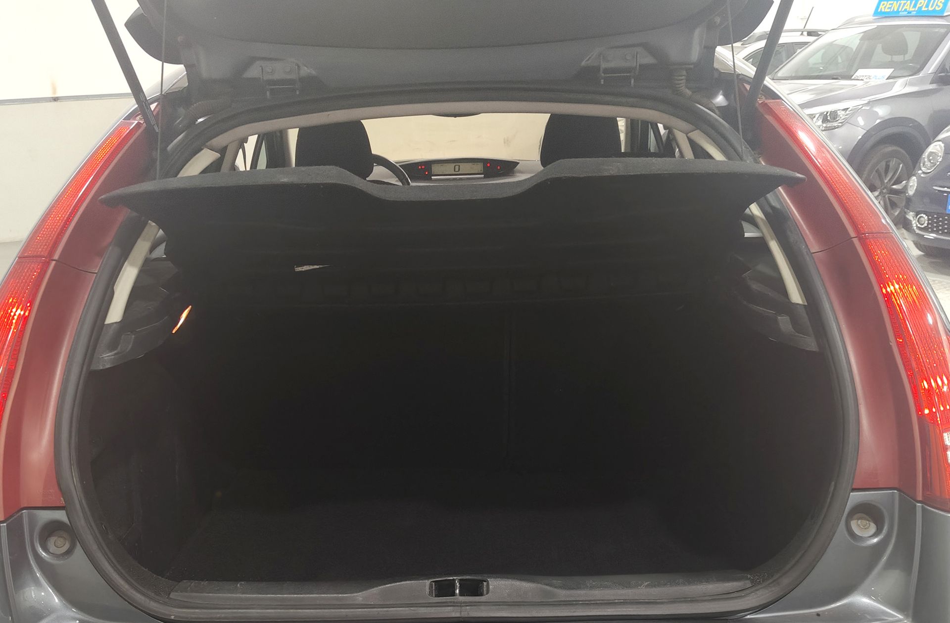 Citroën C4 1.6 16v VTR Plus - foto 12