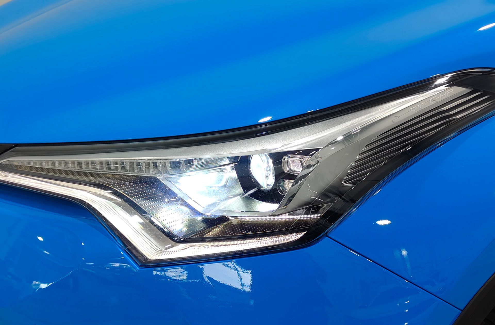 Toyota C-HR 1.8 125H Dynamic Plus - foto 16