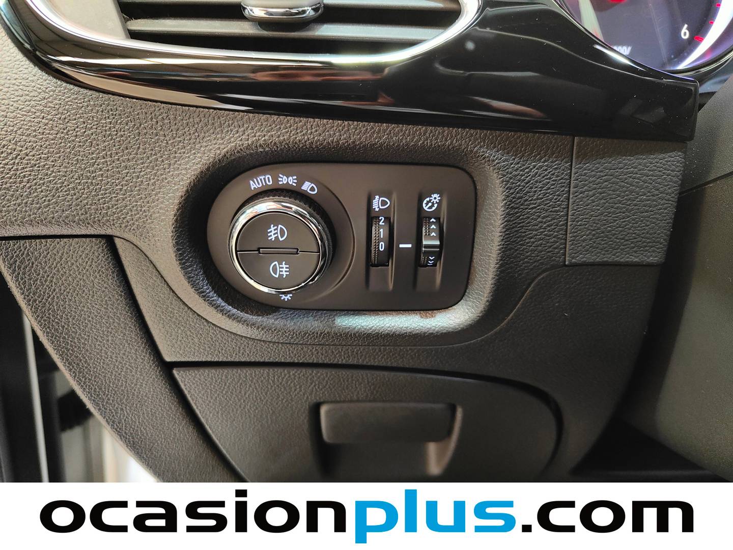 Acabados Opel Astra Opel Astra 1.6 CDTi Dynamic (110 CV)