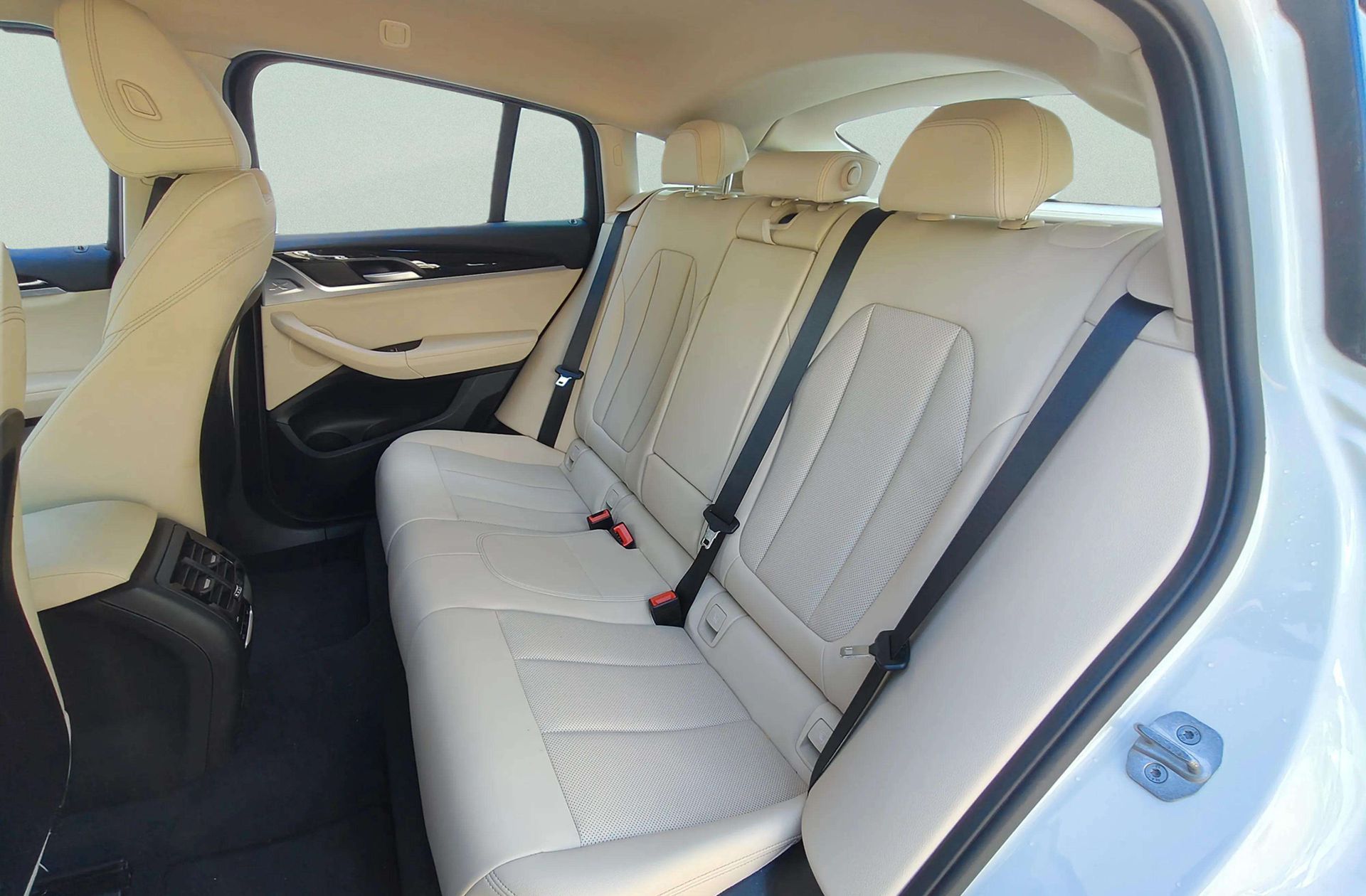 BMW X4 xDrive20d xLine - foto 13