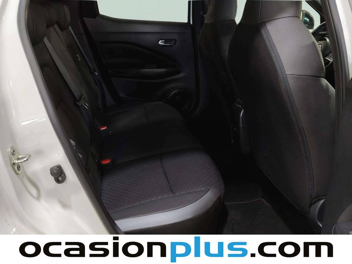 Foto asientos traseros Nissan JUKE Nissan Juke Hybrid N-Design Black Auto (143 CV)