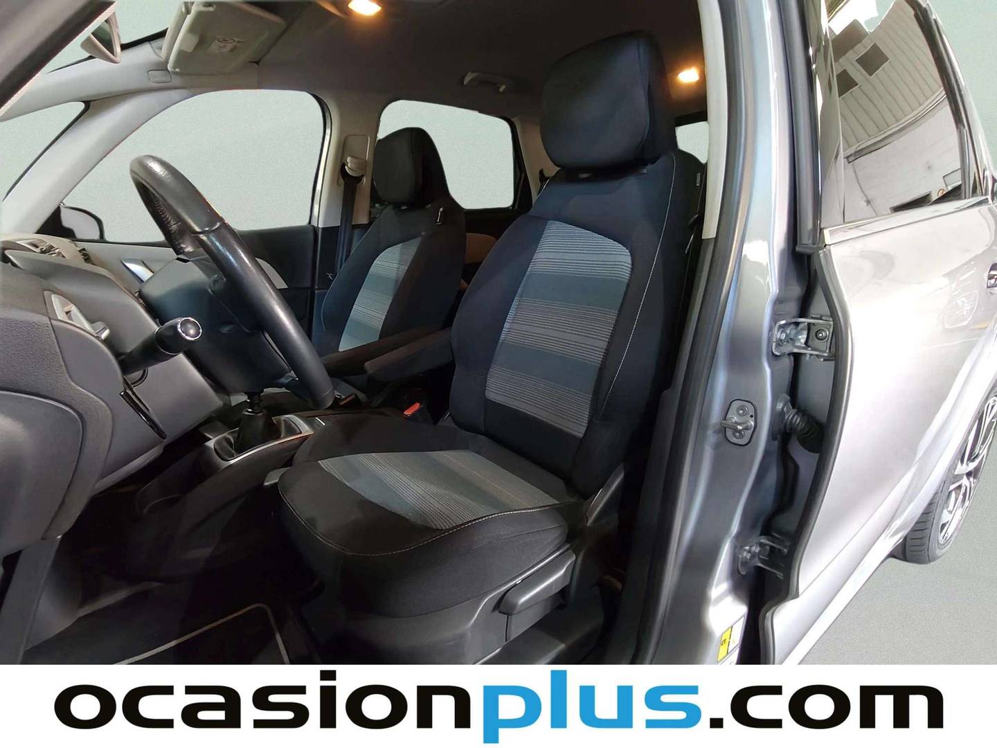 Foto asientos traseros Citroën C4 Spacetourer Citroën C4 Spacetourer BlueHDi 120 S&S Rip Curl (120 CV)