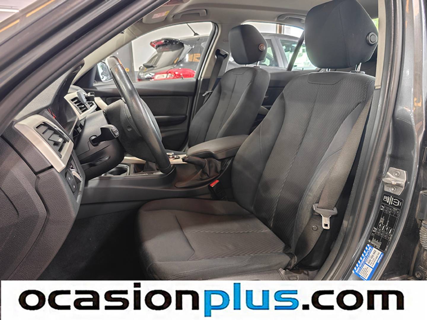 Foto BMW Serie 3 BMW Serie 3 318d (143 CV)