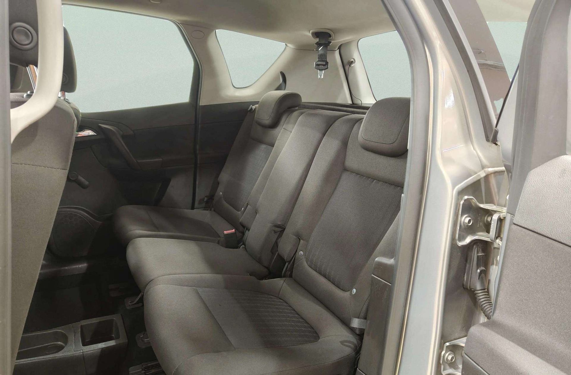 Opel Meriva 1.3 CDTi Essentia - foto 9