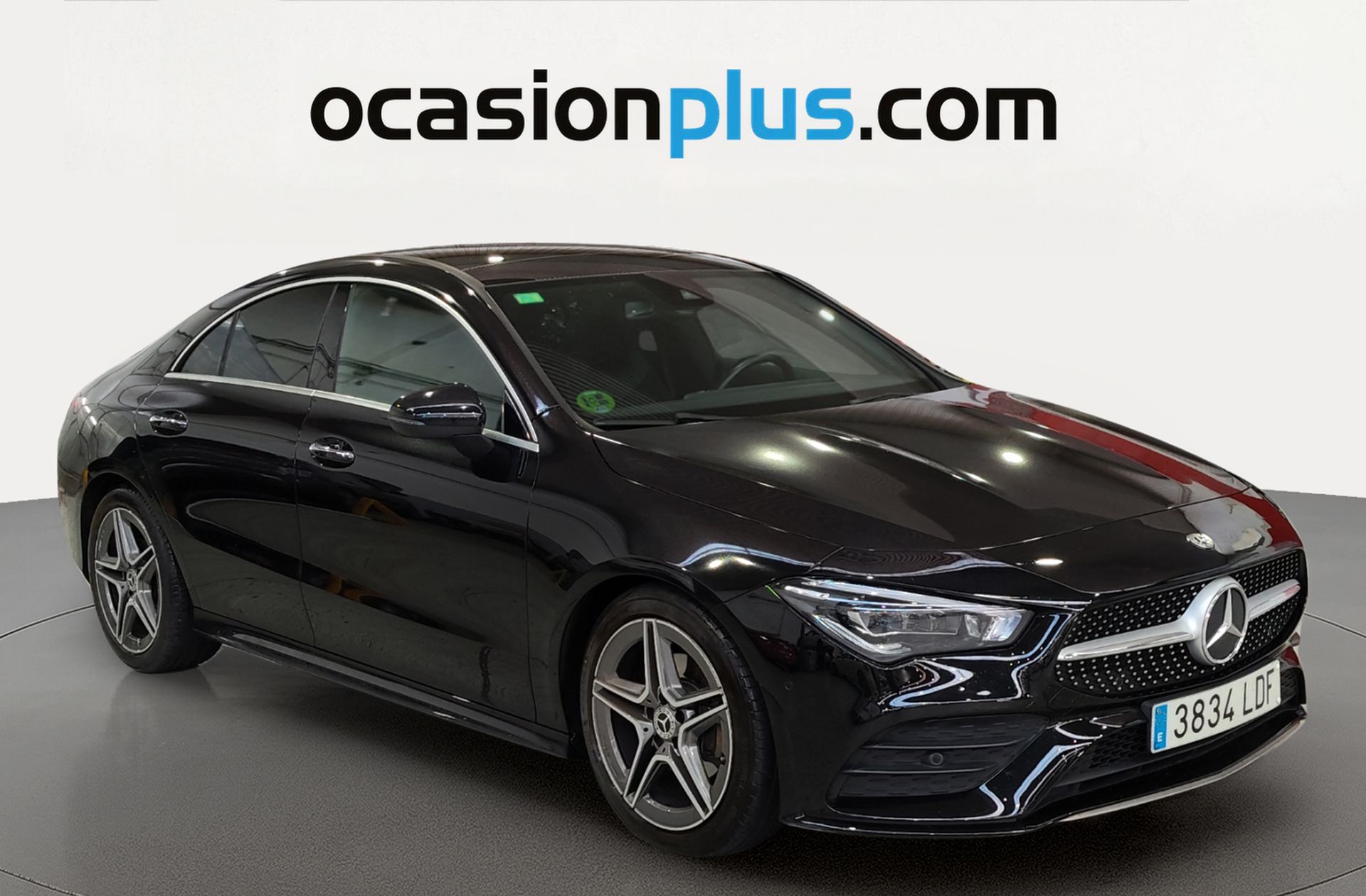 Mercedes-Benz CLA 180 Pack AMG - foto 2