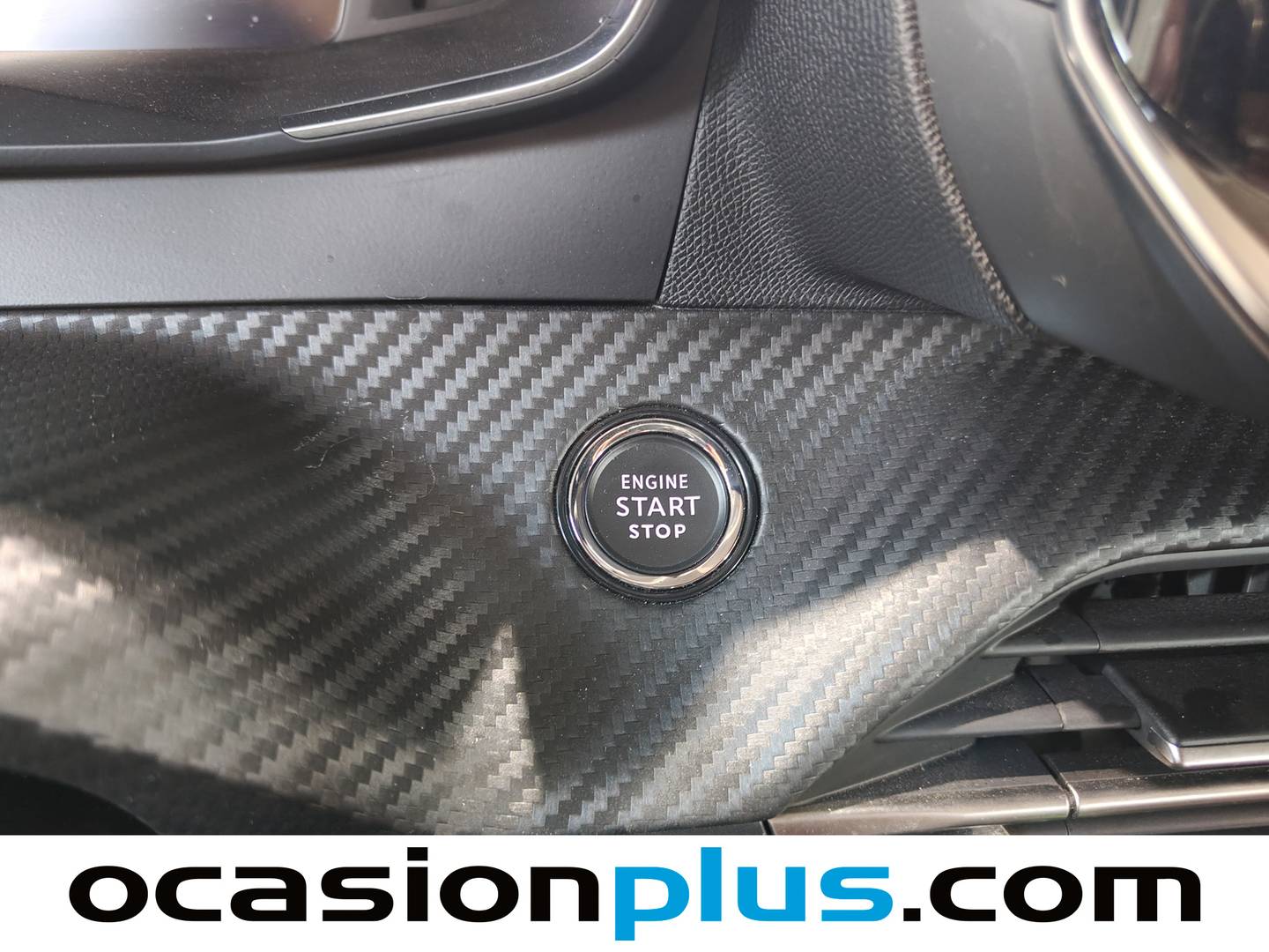 Foto Peugeot 2008 Peugeot 2008 Allure Hybrid eDCS6  (136 CV)