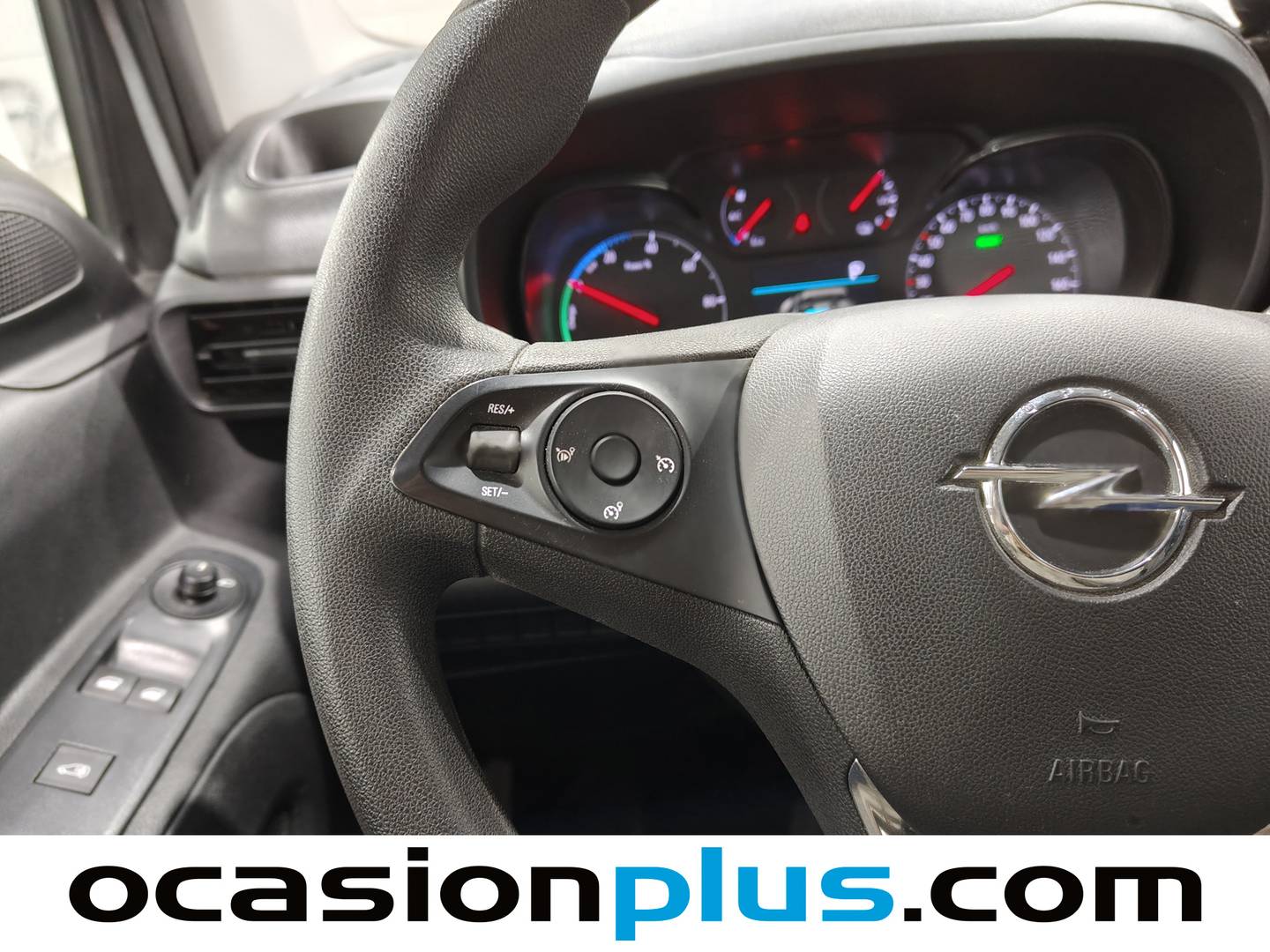 Foto Opel Combo-e Opel Combo-e BEV 50kWh Select L H1 (136 CV)