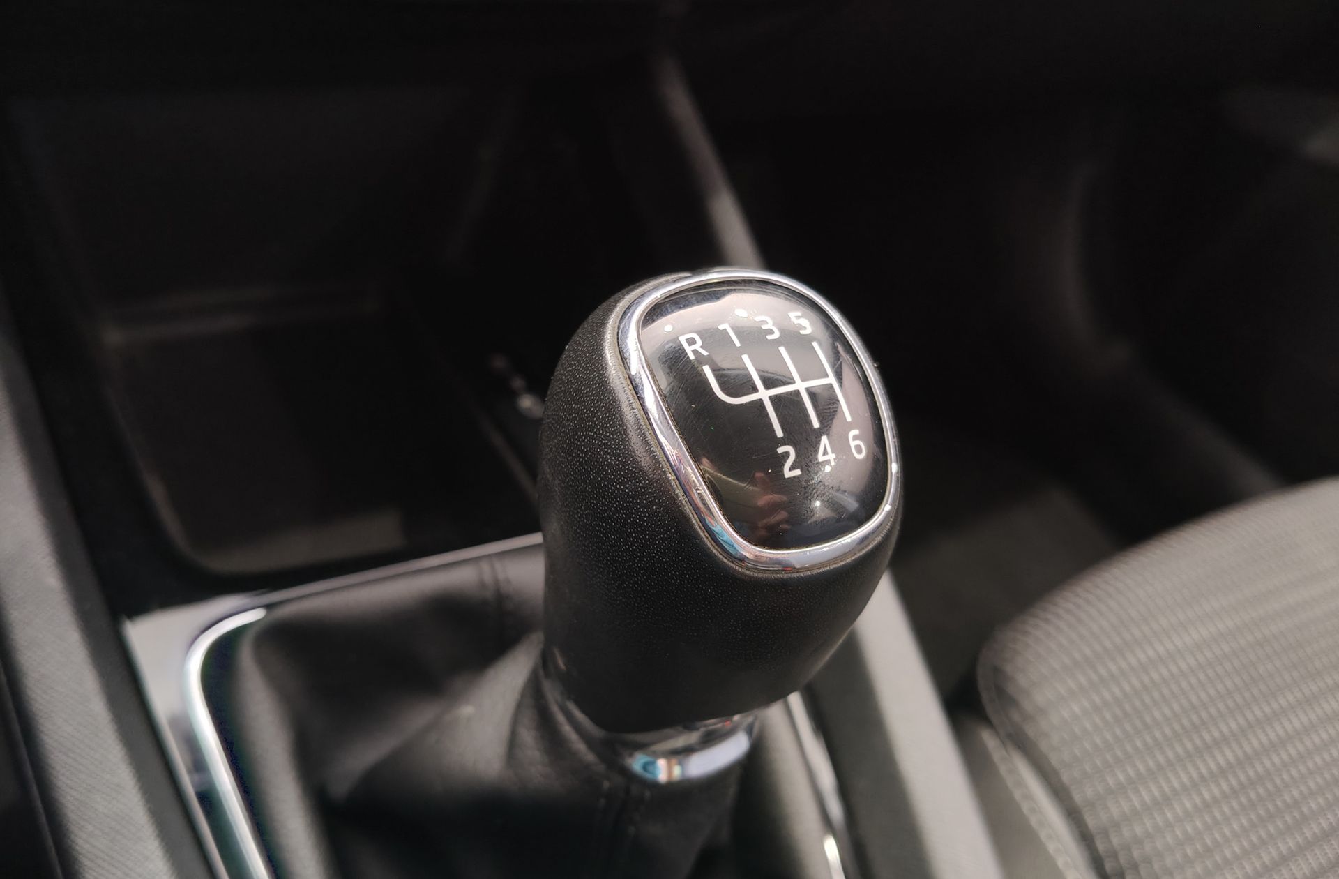 Škoda Octavia 2.0 TDI Ambition - foto 5