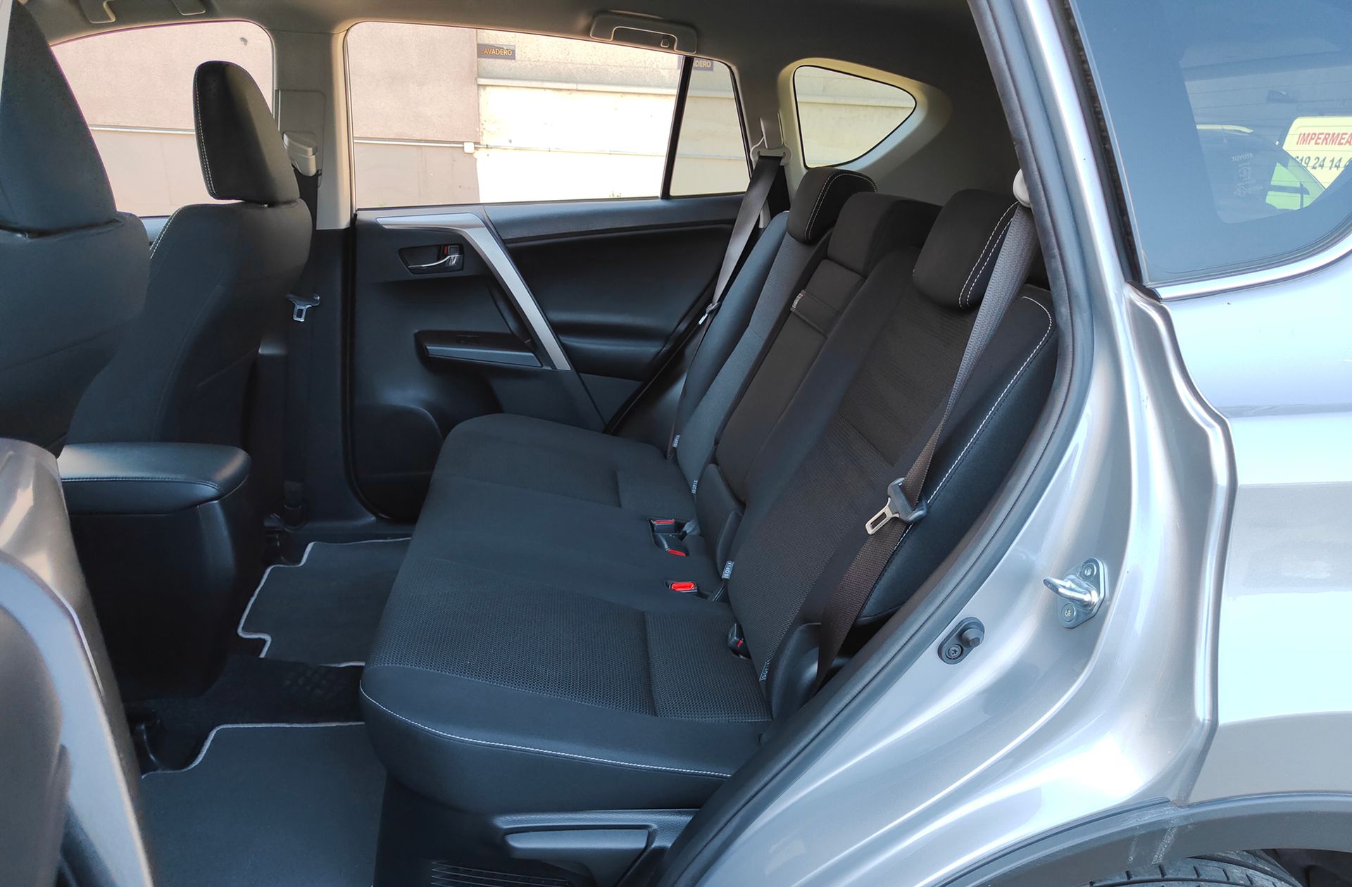 Toyota RAV4 2.5l hybrid Advance 2WD - foto 10
