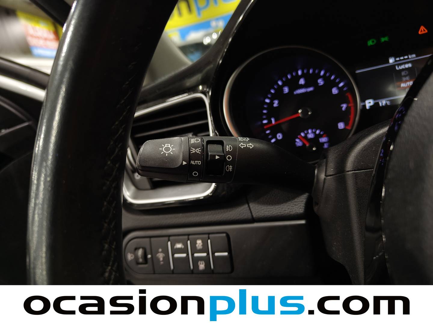 Foto KIA XCeed Kia XCeed 1.5 MHEV Tech DCT (160 CV)