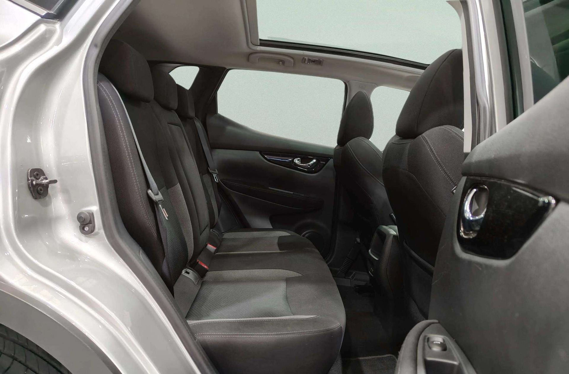 Nissan Qashqai DIG-T 140 N-Connecta - foto 17