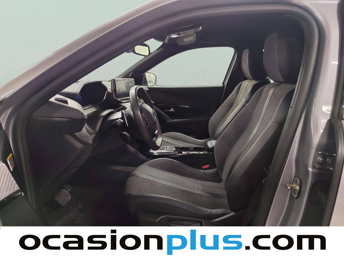 Foto asientos delanteros Peugeot 2008 Peugeot 2008 Allure Hybrid eDCS6 (145 CV)