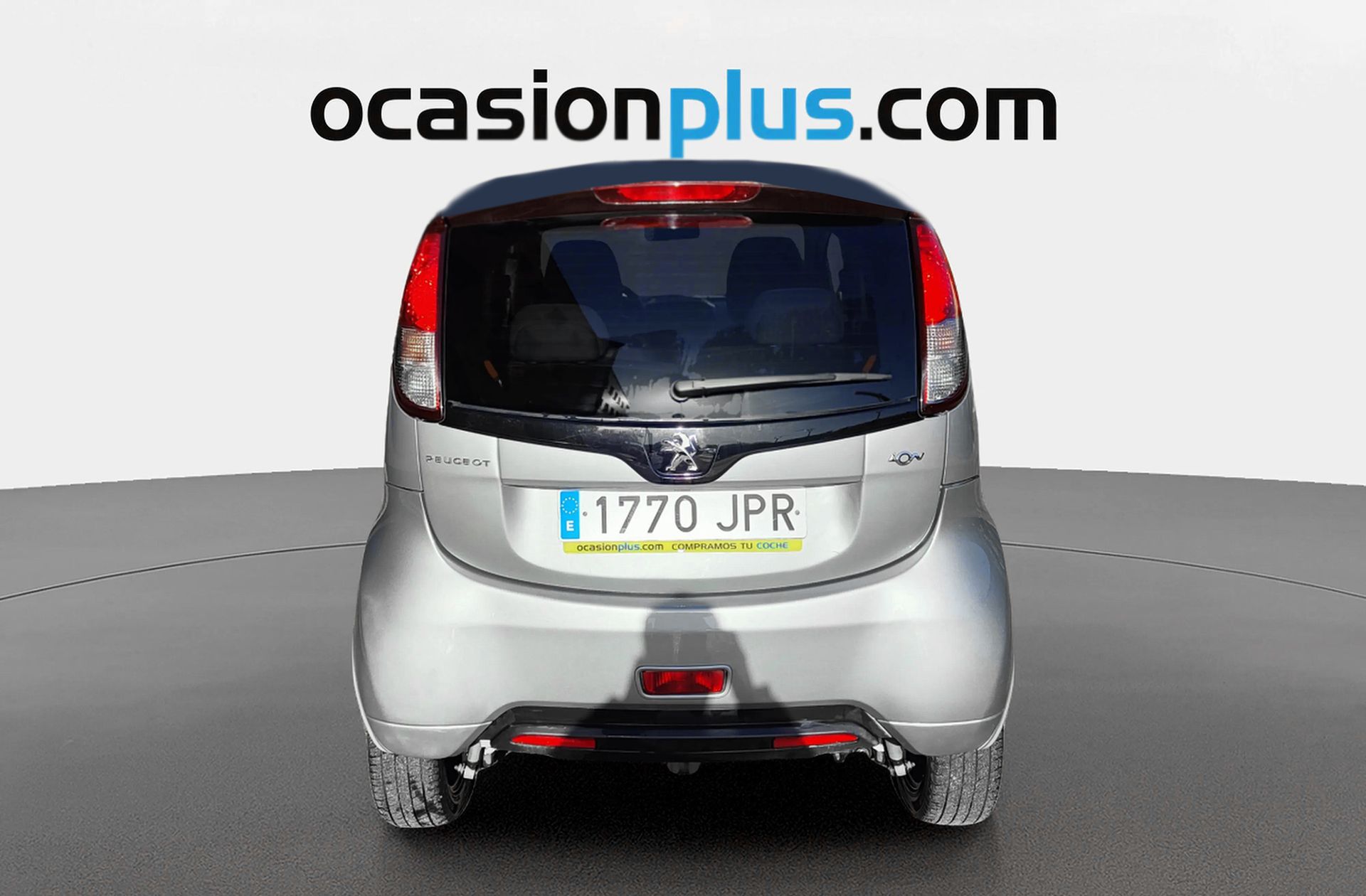 Peugeot iOn - foto 12