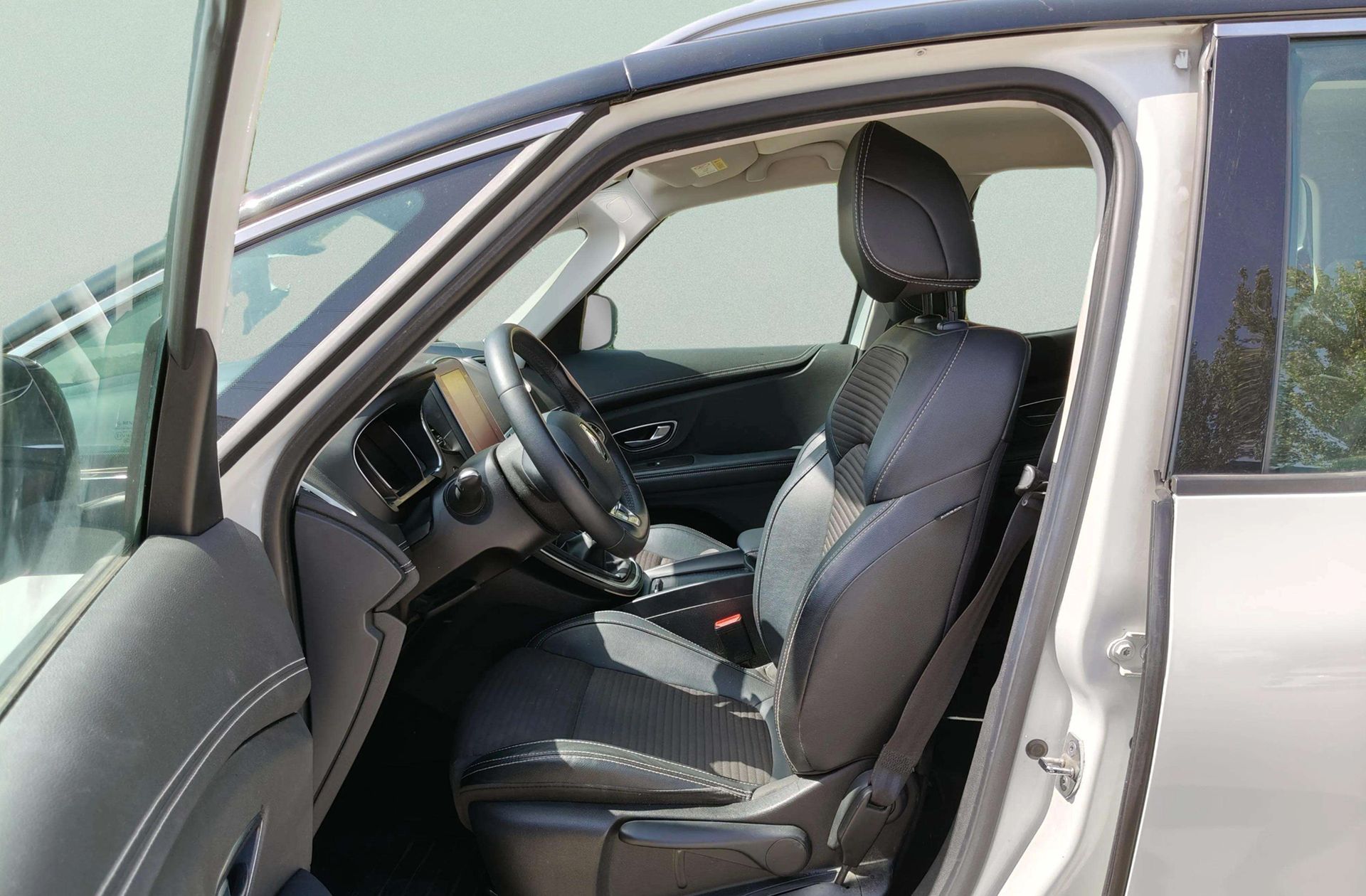 Renault Grand Scénic Zen TCe GPF 7 plazas - foto 15