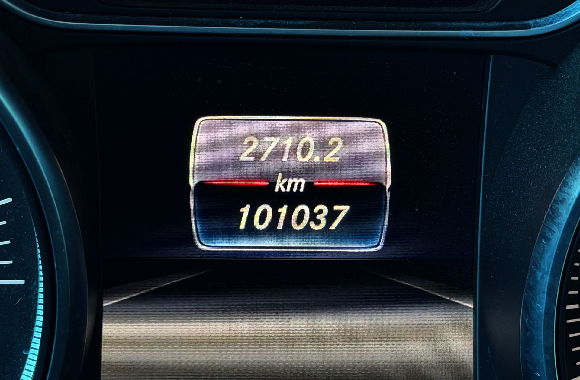Mercedes-Benz CLA Shooting Brake 180 - foto 11