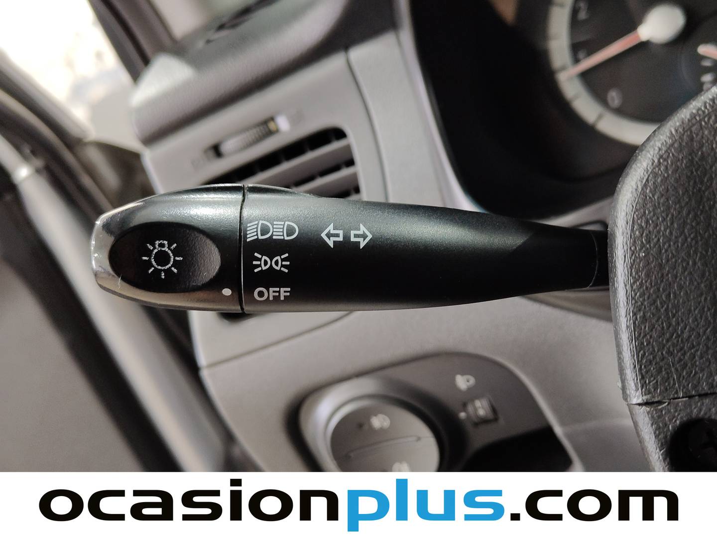 Extras y acabados del KIA Rio KIA Rio 1.5 CRDi Emotion (110 CV)