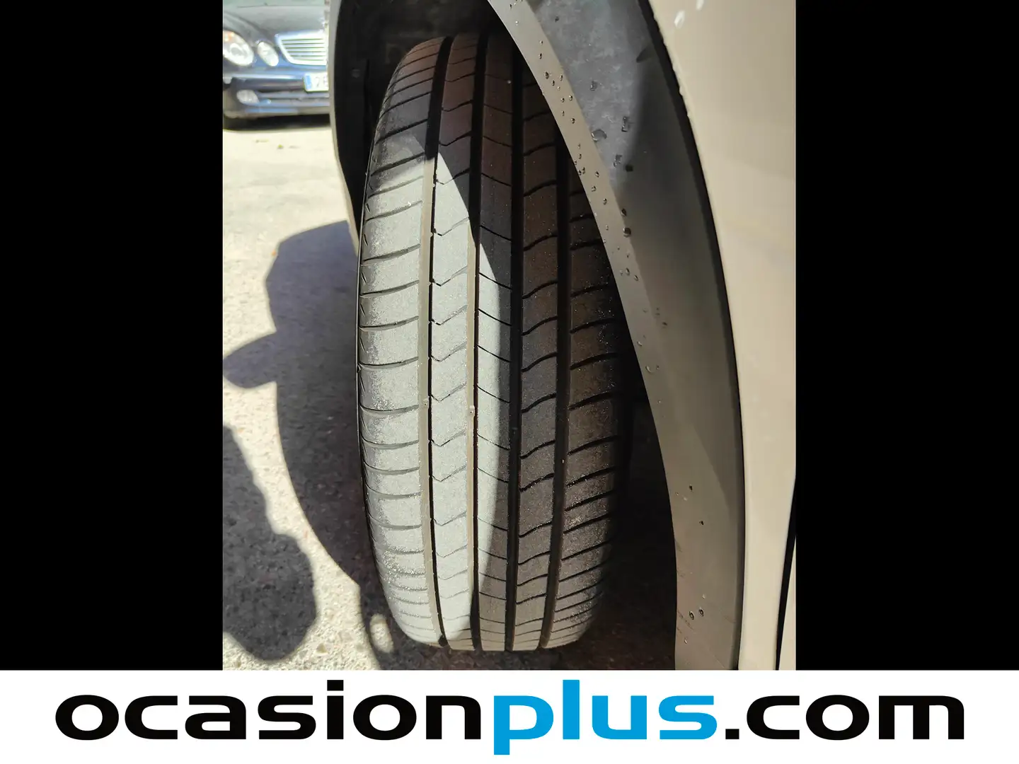 Foto Peugeot 2008 Peugeot 2008 PureTech 100 S&S Allure (100 CV)