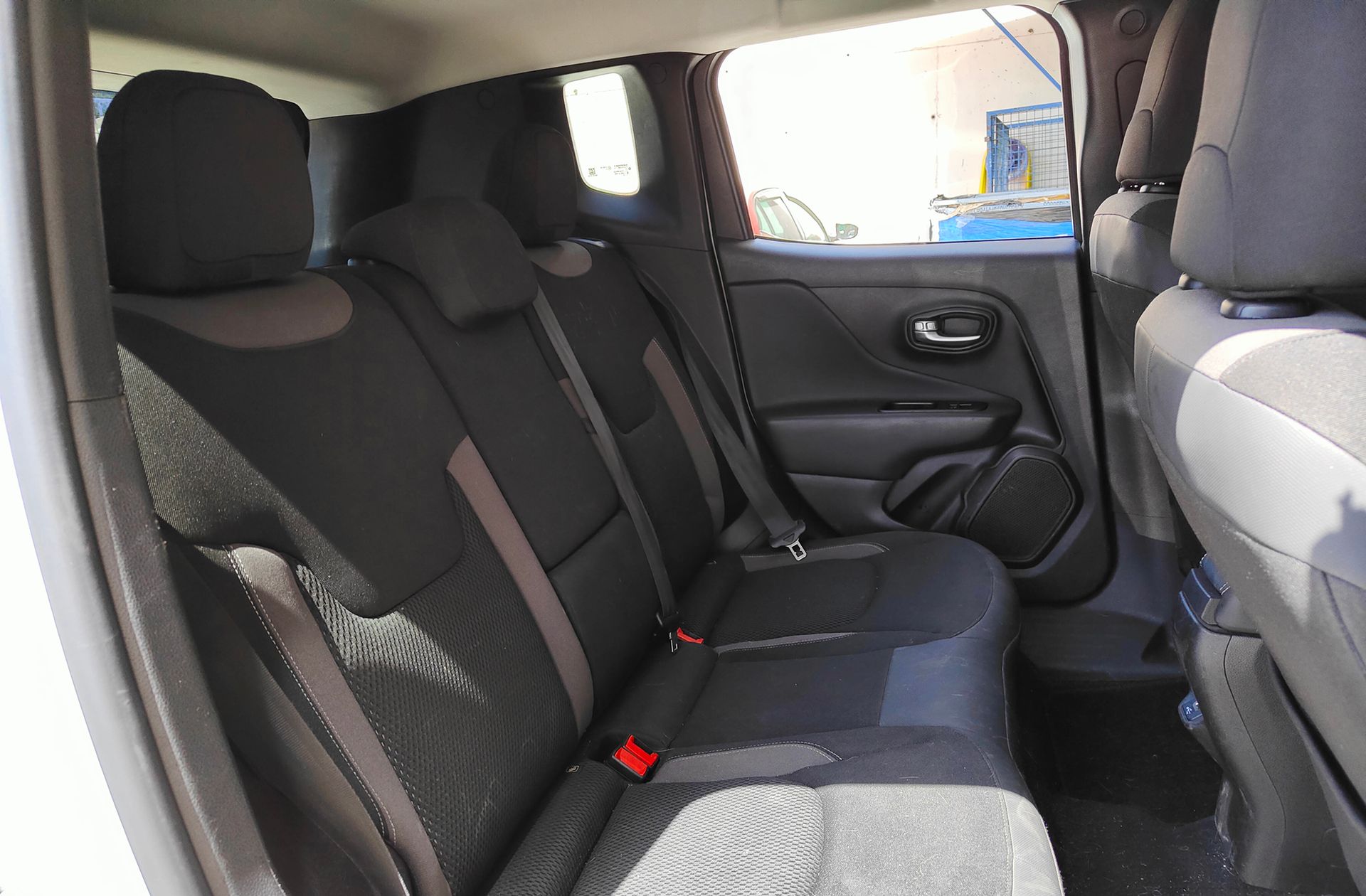 Jeep Renegade 1.6 MultiJet Limited 4x2 - foto 16