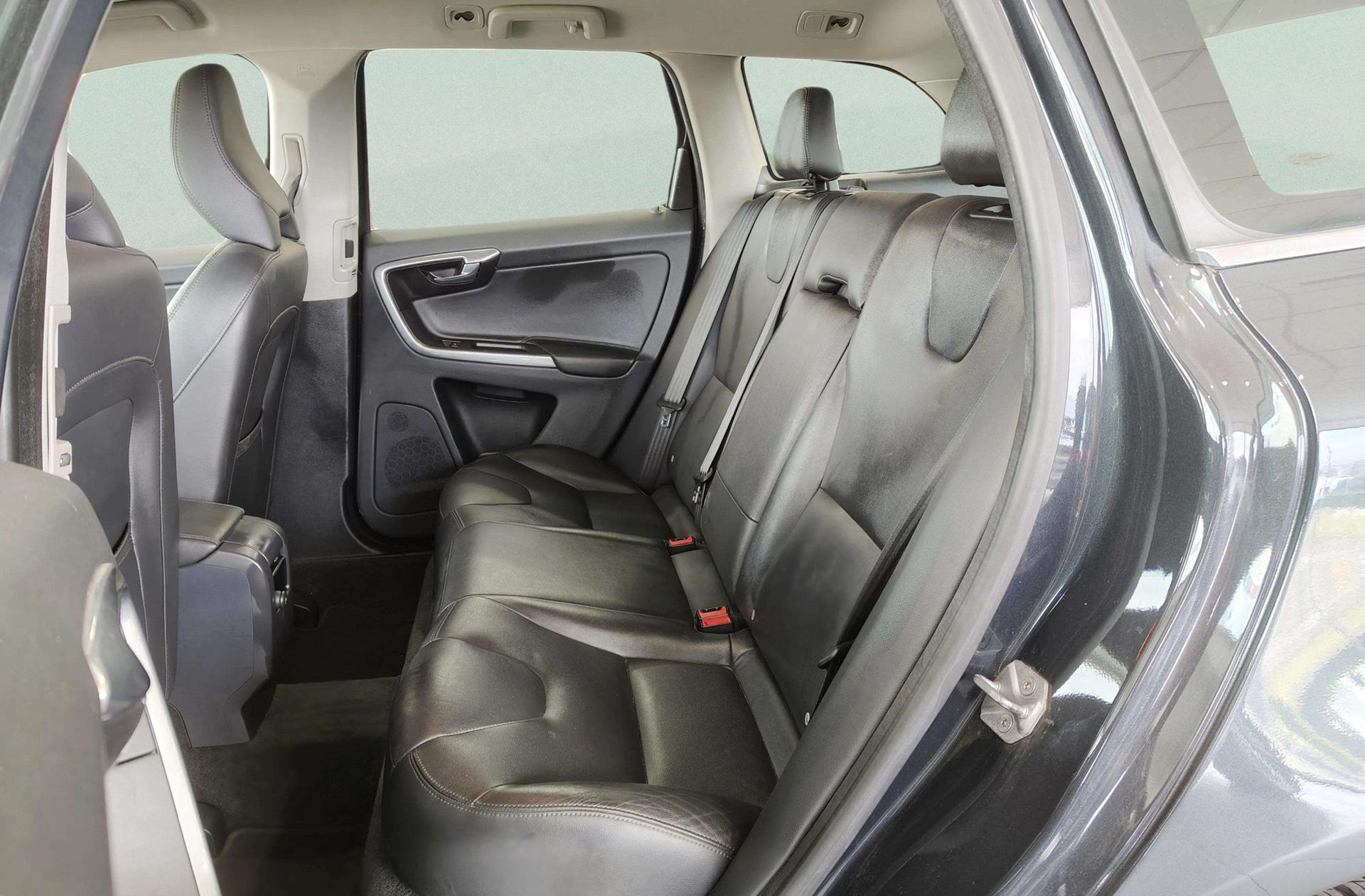 Volvo XC60 D4 Momentum - foto 12