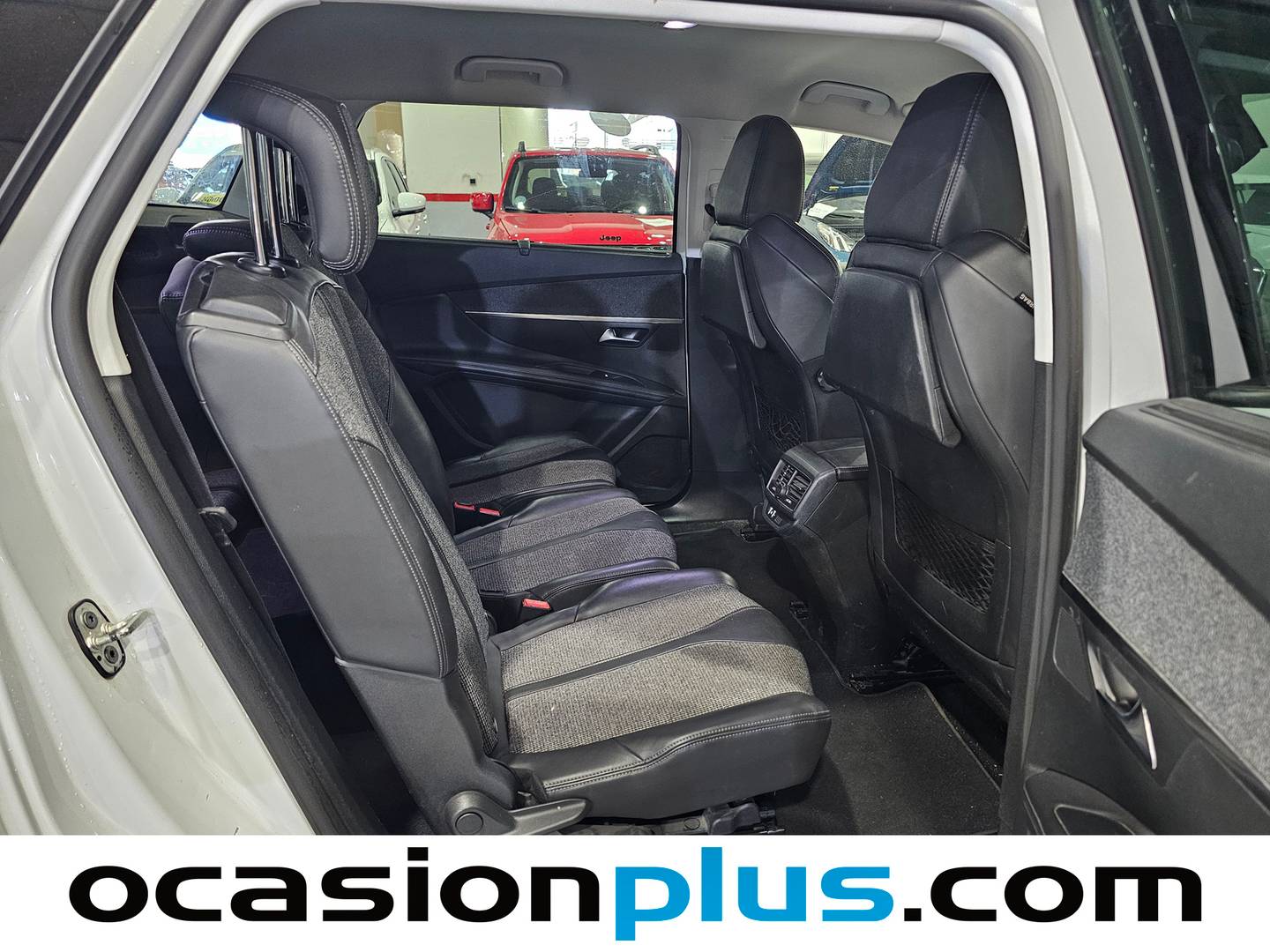 Foto Peugeot 5008 Peugeot 5008 PureTech 130 S&S Allure (130 CV) 7 PLAZAS