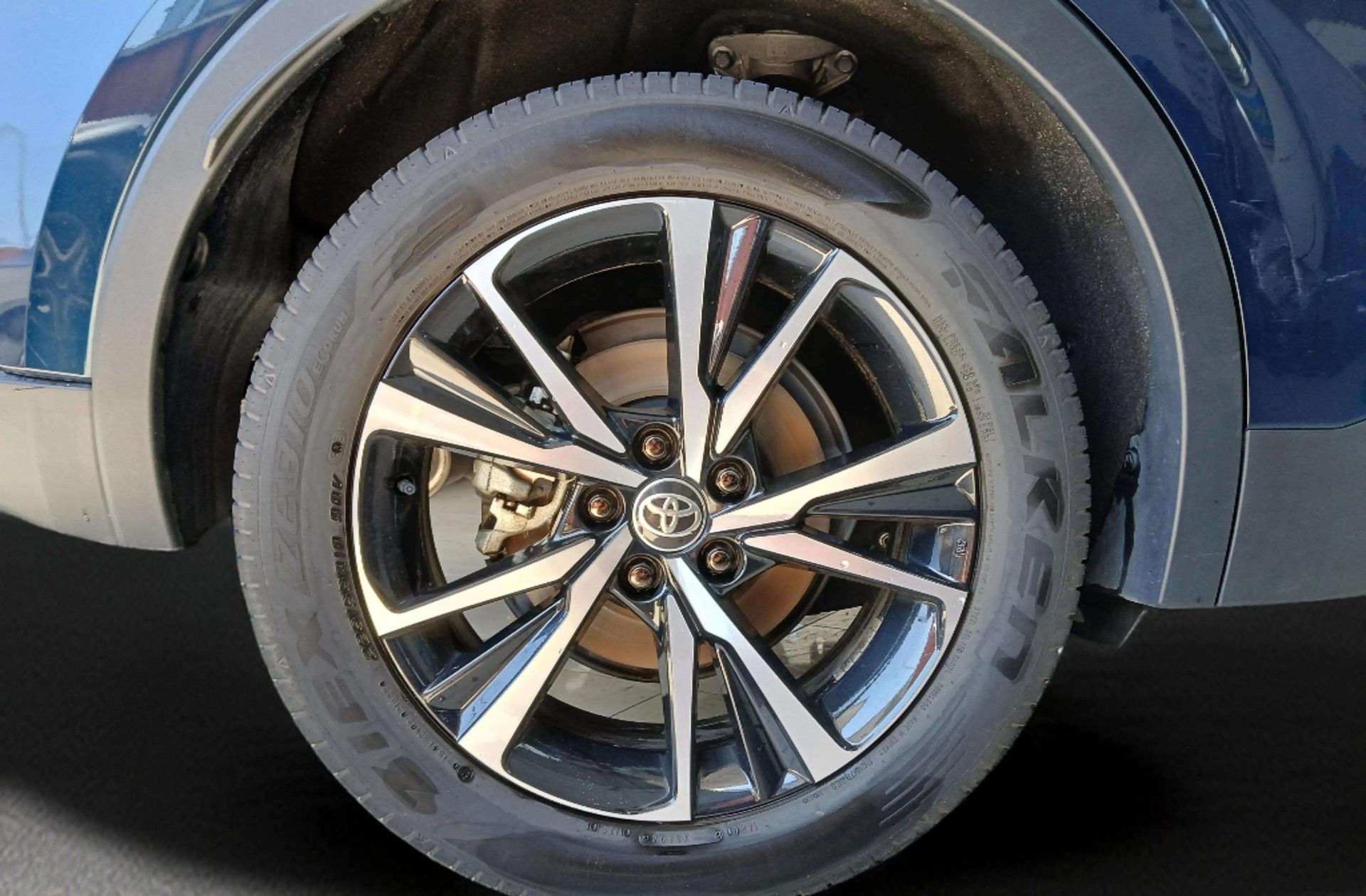 Toyota C-HR 140H Advance - foto 38
