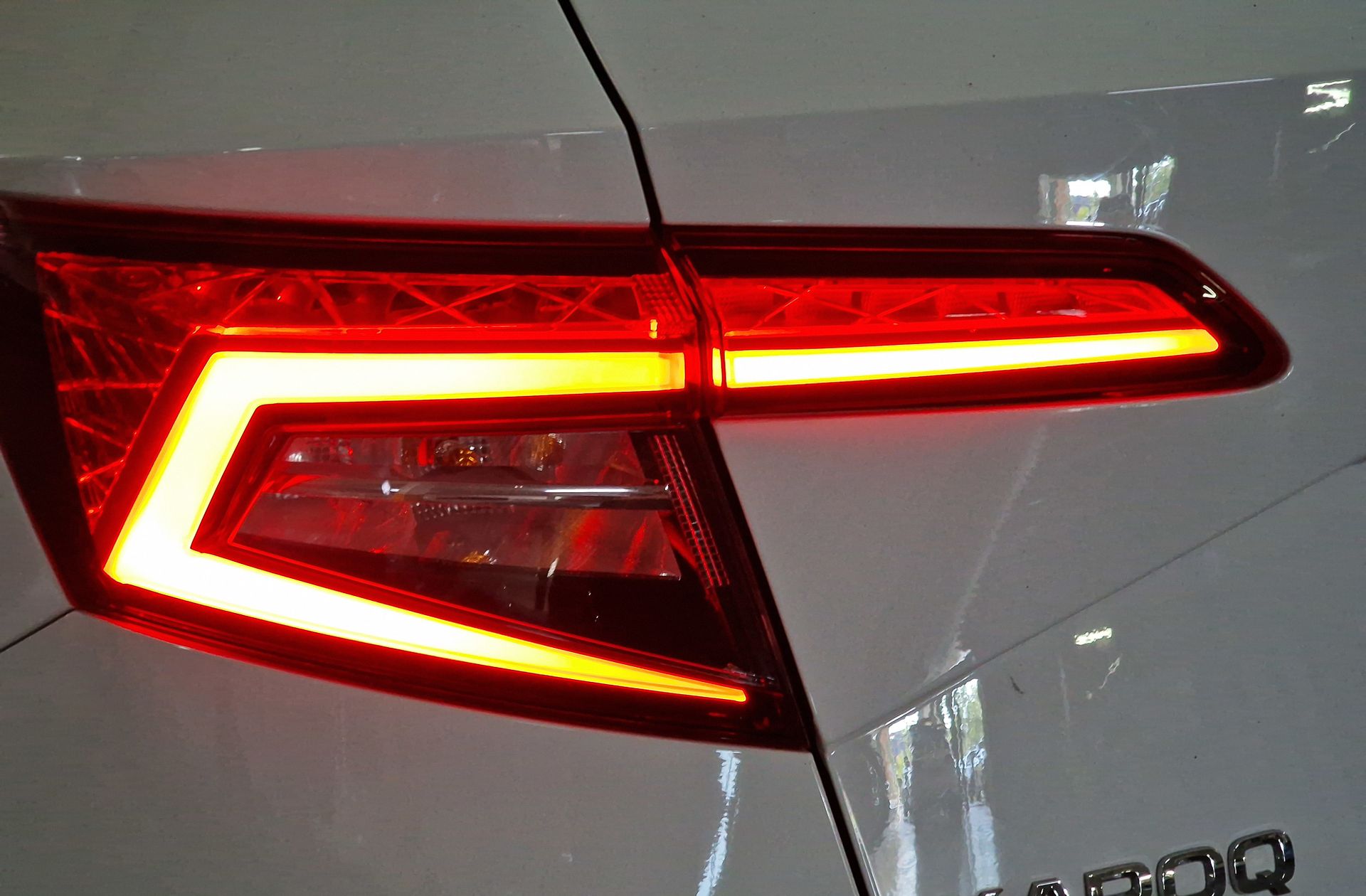 Škoda Karoq 2.0 TDI Ambition 4x4 DSG - foto 15