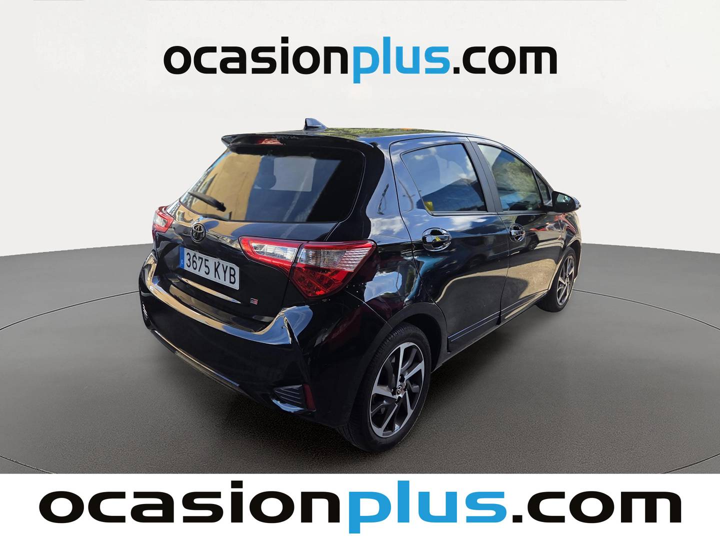 Foto trasera Toyota Yaris Toyota Yaris 1.5 Active (111 CV) derecha