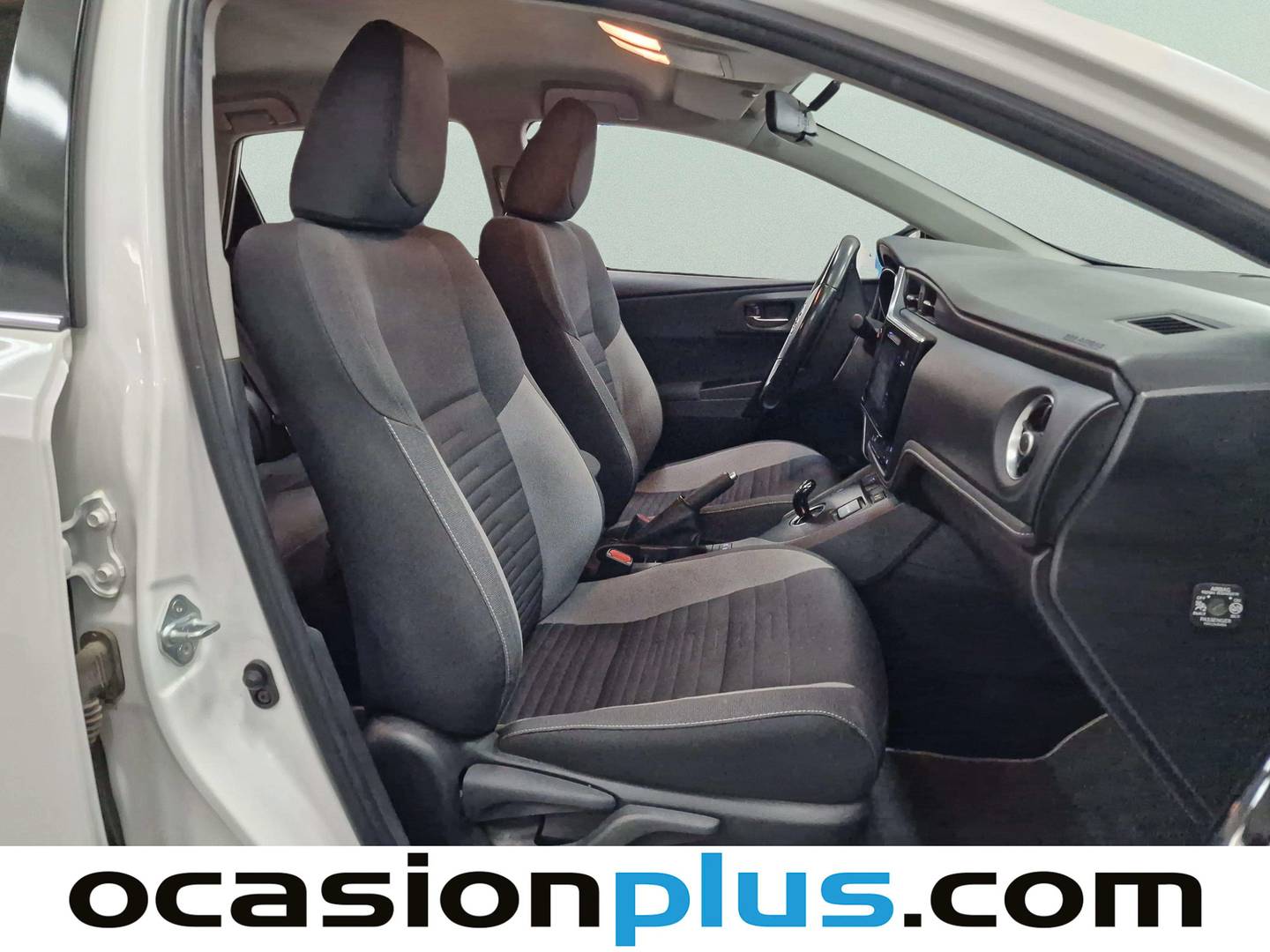 Foto Toyota Auris Toyota Auris 140H Hybrid Active (136 CV)