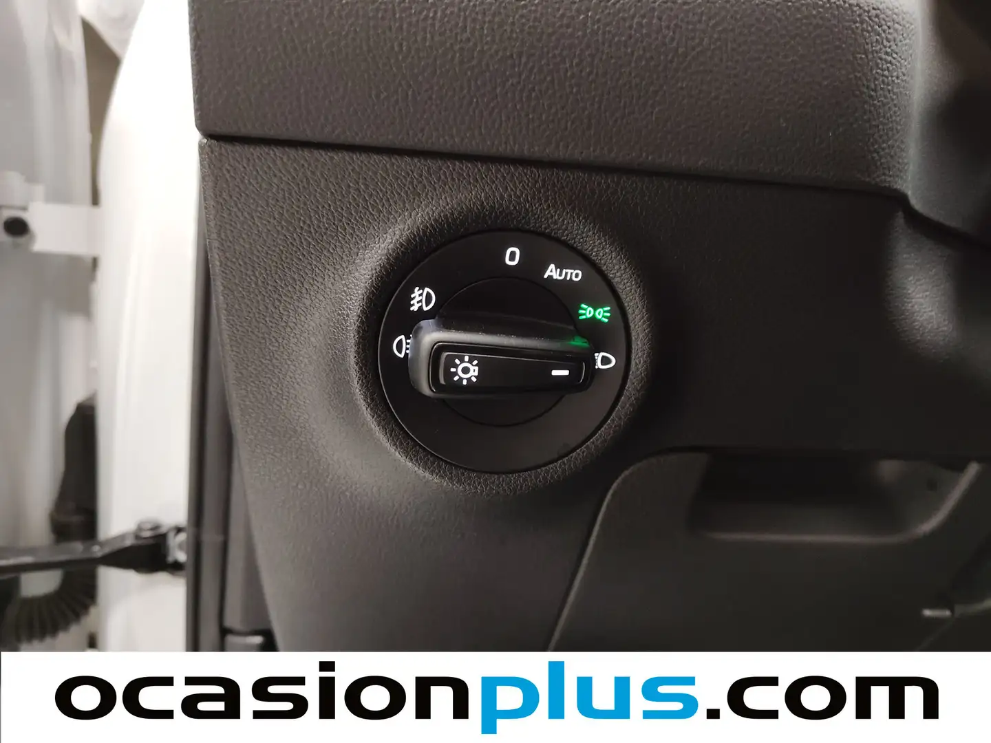 Foto Skoda Karoq Skoda Karoq 2.0 TDI Selection  (115 CV)