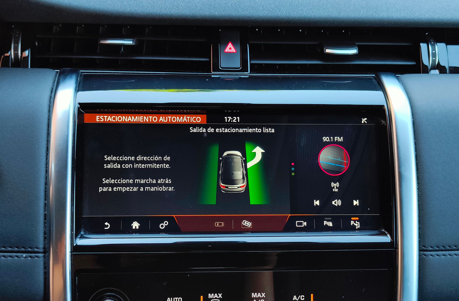 Land Rover Discovery Sport 2.0D I4 S AWD - foto 8