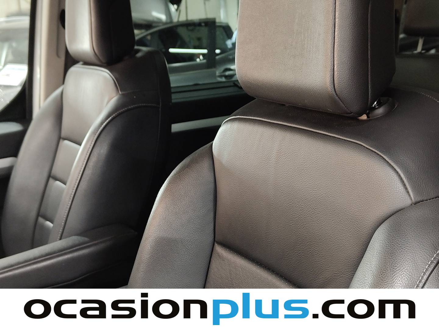 Equipamiento del Peugeot Traveller Peugeot Traveller BlueHDi 180 S&S Allure Long EAT8 (177 CV) 7 Plazas