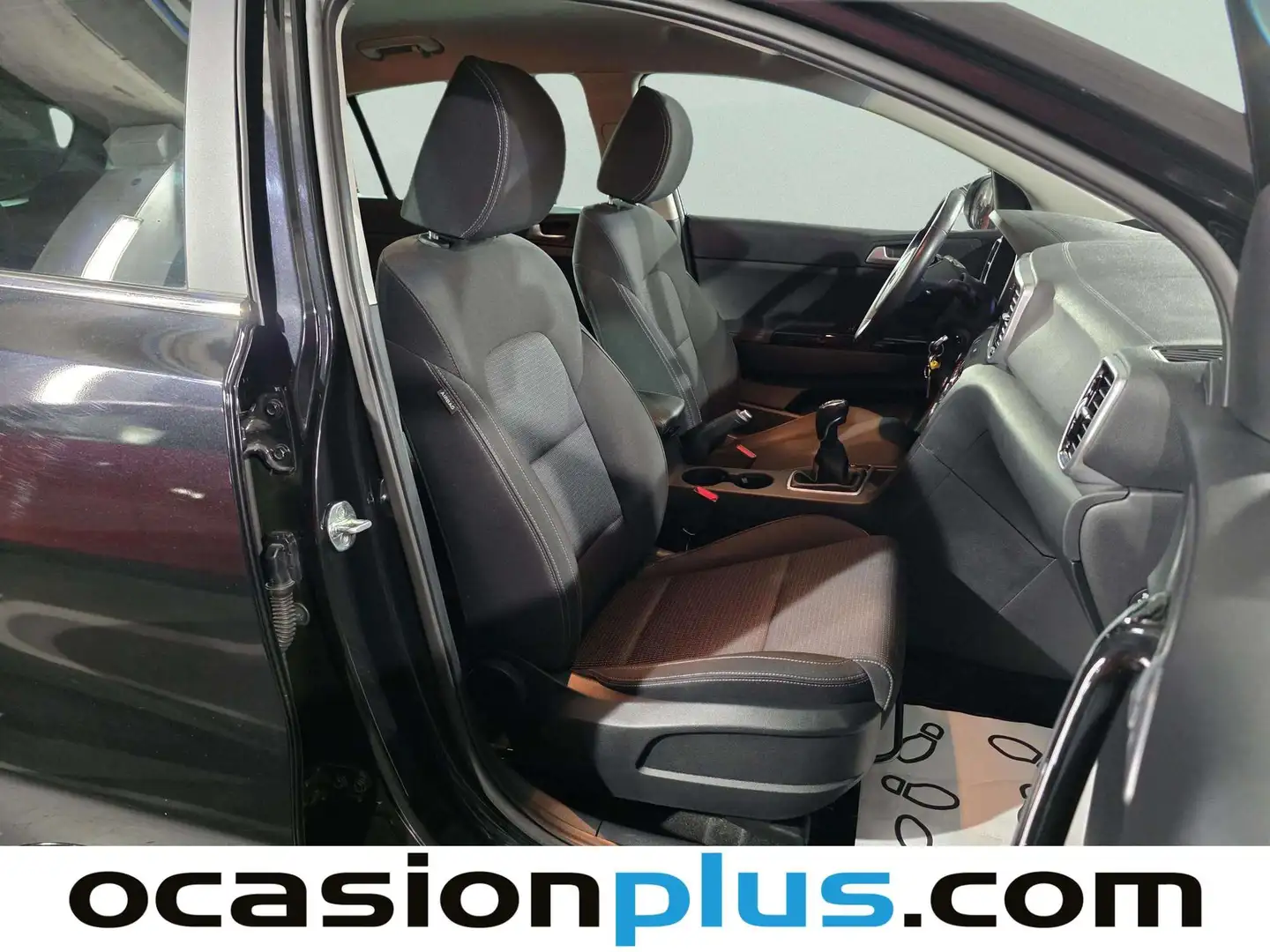 Foto KIA Sportage Kia Sportage 1.6 MHEV Black Edition (136 CV)