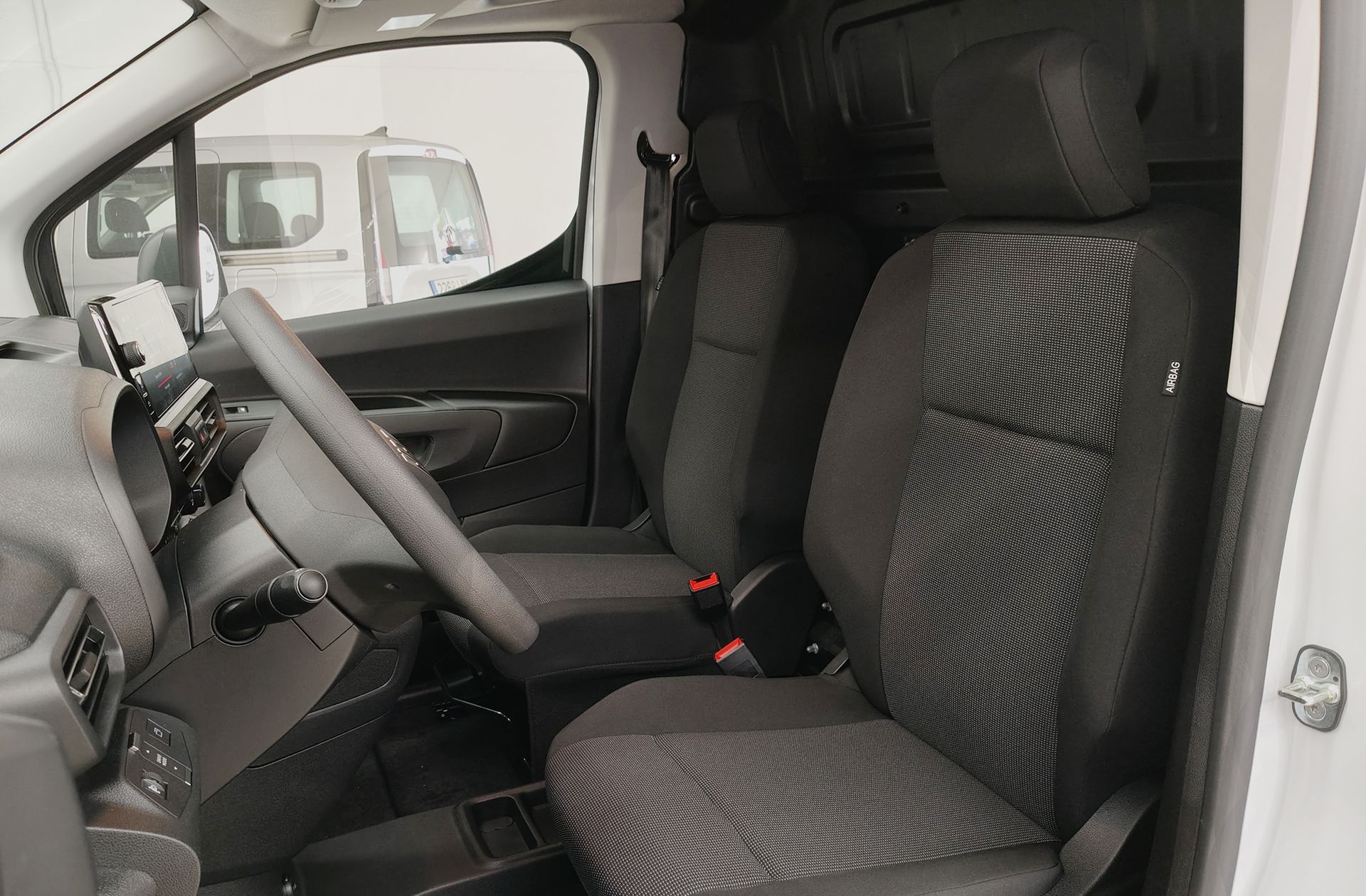 Fiat Doblò Furgon Furgon BlueHDi M - foto 11