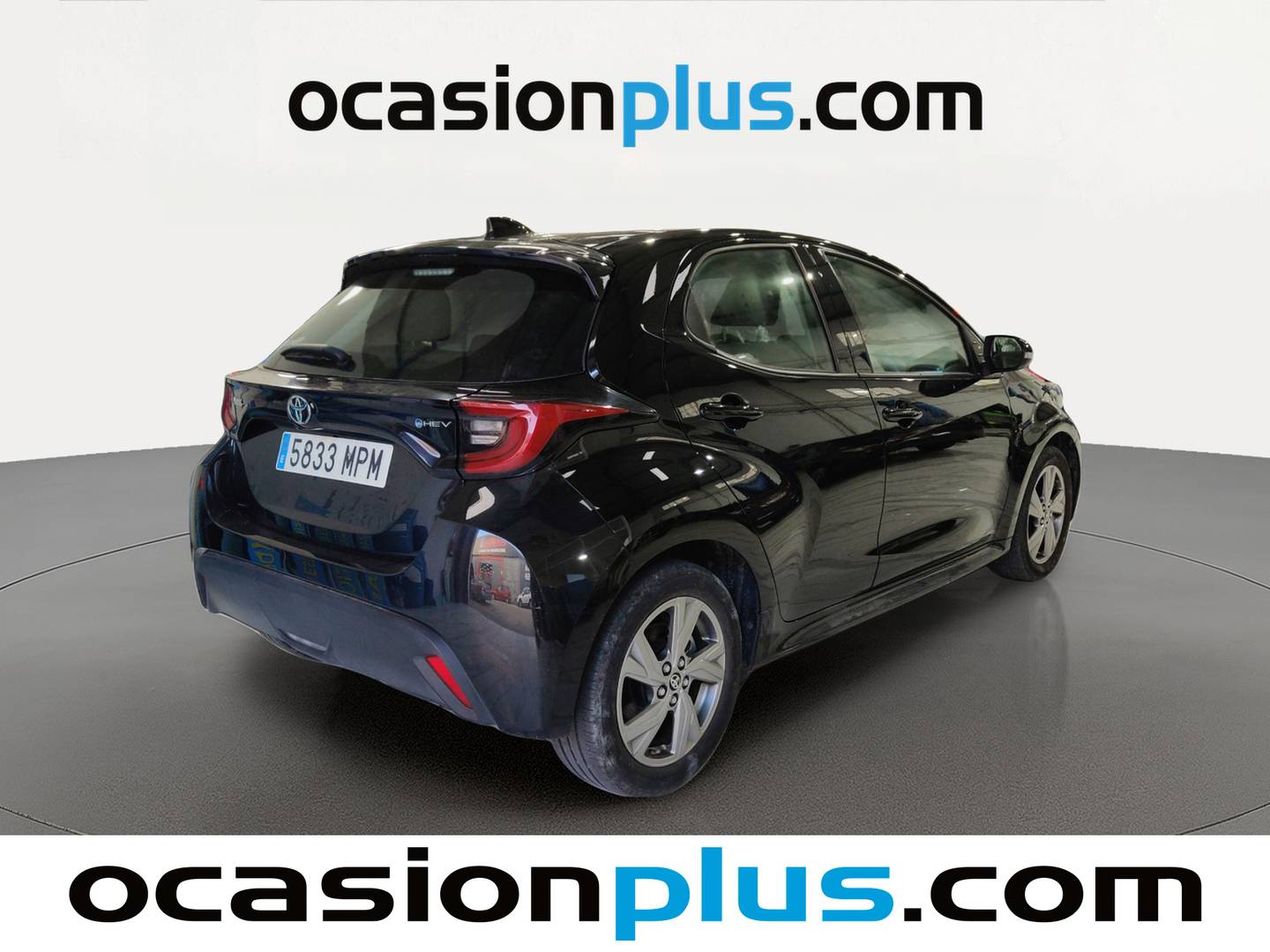 Foto trasera Toyota Yaris Toyota Yaris 120H Active Plus  (116 CV) derecha