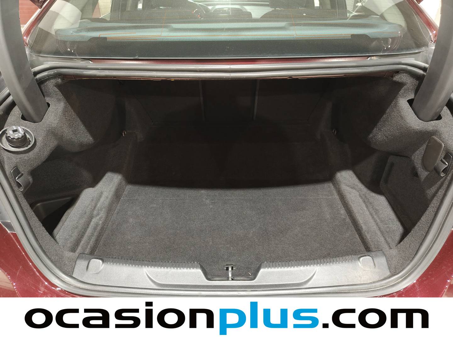 Foto Jaguar XE Jaguar XE 2.0 Diesel XE-Pure RWD (180 CV)