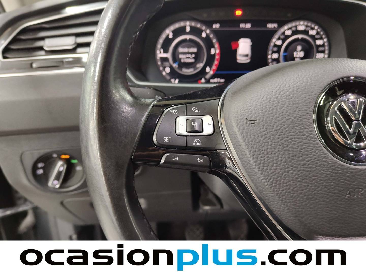 Foto Volkswagen Tiguan Volkswagen Tiguan Sport 2.0 TDI Pack R-Line (150 CV)