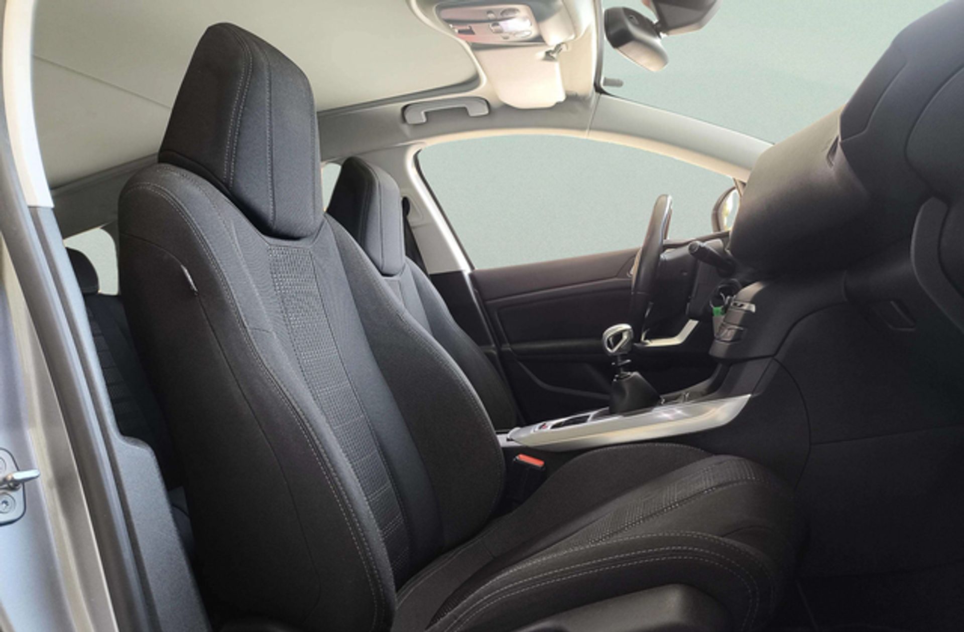 Peugeot 308 SW 1.6 e-HDI Allure - foto 19