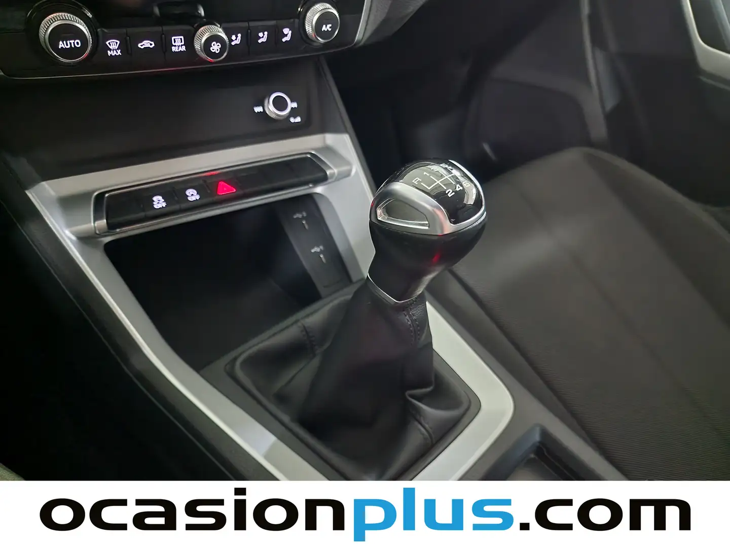 Foto Audi Q3 Audi Q3 Advanced 35 TDI (150 CV)