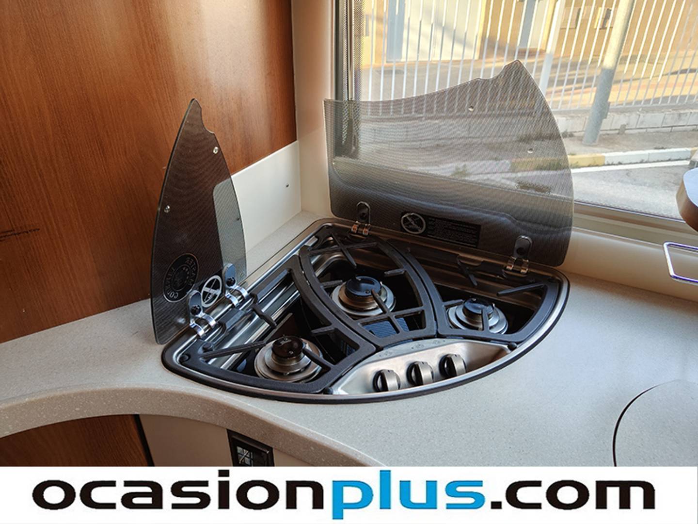 Foto Carthago Chic E line Carthago Chic E line I51Q Liner (177 CV) 4 Plazas