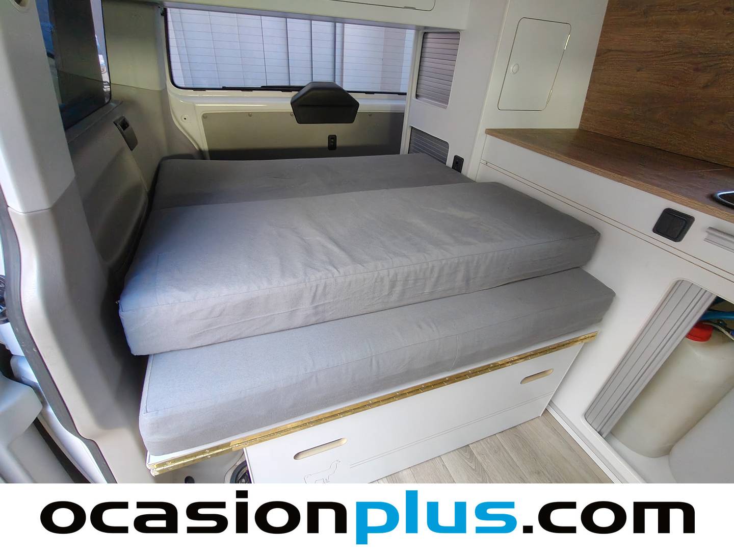 Foto Volkswagen Caravelle Volkswagen Caravelle 2.0 TDI BMT (150 CV) DSG Camperizada